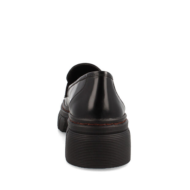 Mocas&iacute;n Mujer Bata Martina , NEGRO